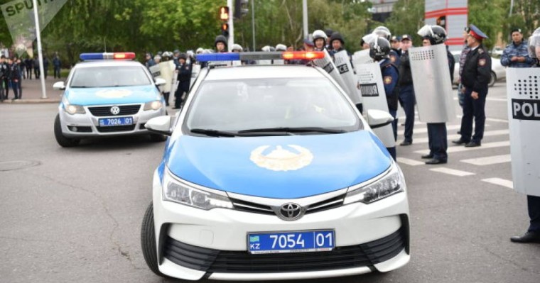 Митингіге шыққан 200 адамды басқа қалаларға апарып тастадық – Қожаев