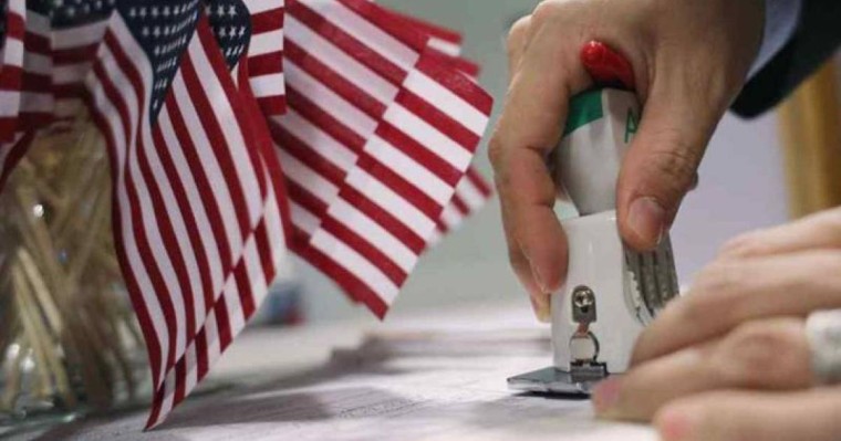 美国宣布移民新规：依赖公共福利者将更难获绿卡