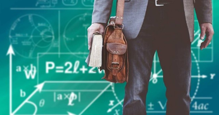 студент қызды алдап соққан декан ұсталды