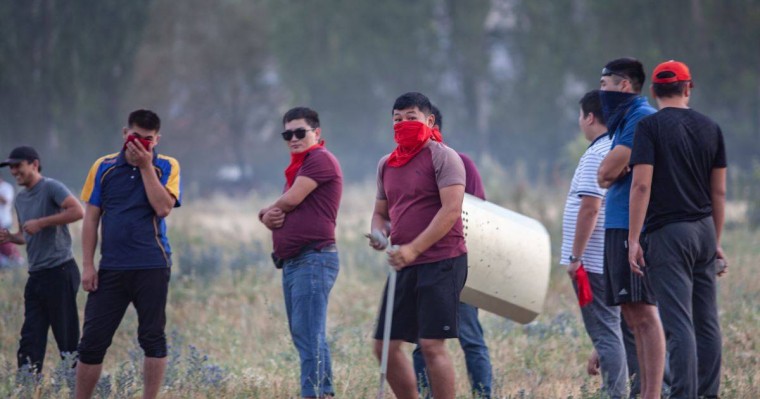 Жастар саясаткерлердің қолындағы ойыншыққа айналды ма?