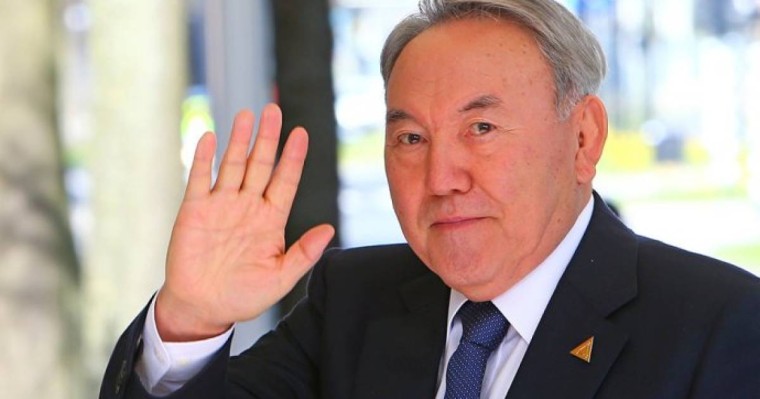 Назарбаев Алғыс айту күнімен құттықтады