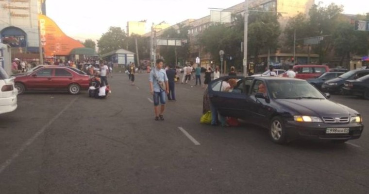 Алматыда тәртіп бұзған жүргізуші полицейді 200 метрге сүйреп әкетті