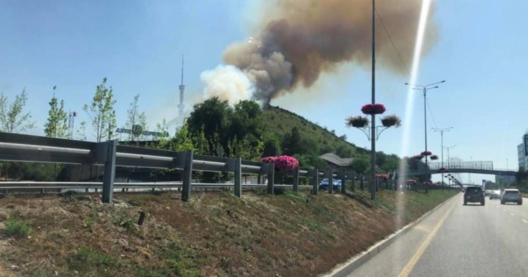 Көктөбе баурайы өртеніп жатыр