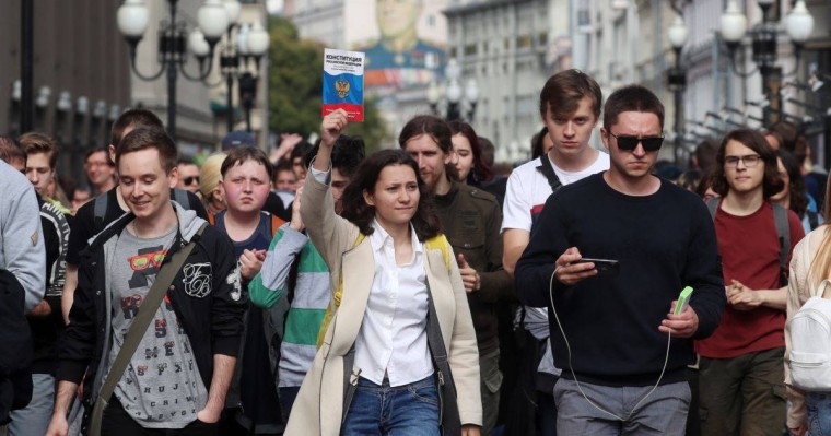 Ресейде әділ сайлауды талап еткен митингілер өтіп жатыр