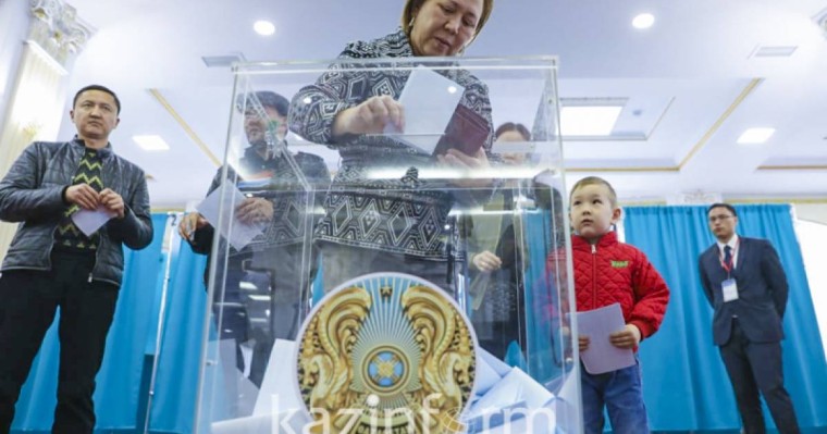 哈萨克斯坦选民的投票积极性给俄罗斯观察员留下了深刻映像