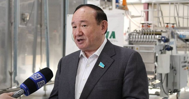 Депутат Қытайдан алынатын қарыздың пайдасын түсіндіре алмағандарға шүйлікті