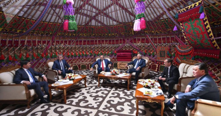 ЕАЭО елдерінің отырысы киіз үйде өтті