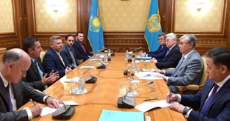 托卡耶夫总统会见美国众议院议员