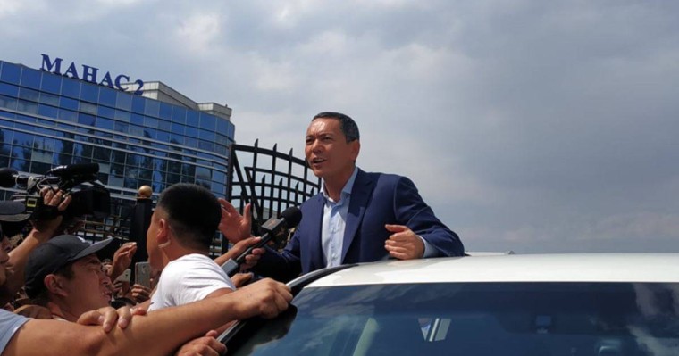 Омурбек Бабанов Бішкекке оралды