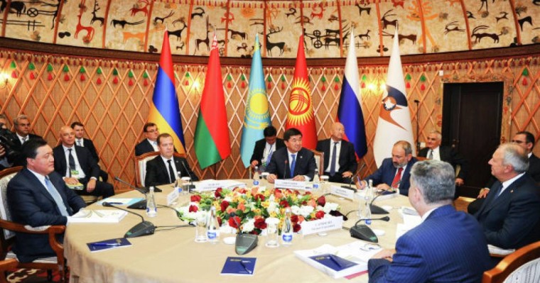 ЕАЭО премьер-министрлері Қырғызстанда бас қосты