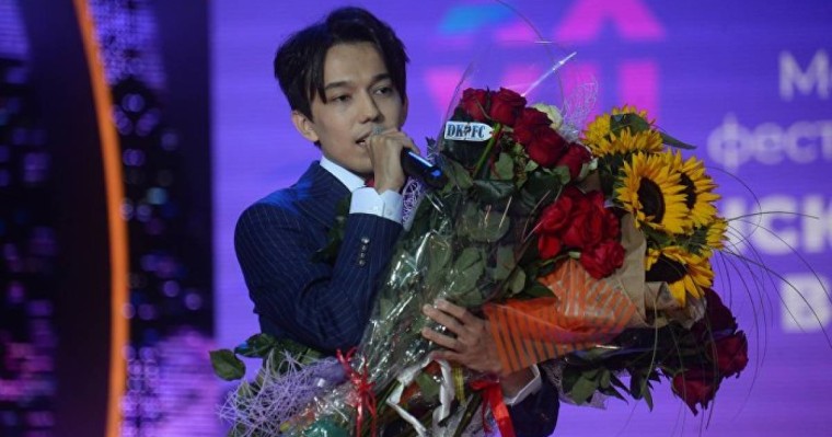 Димаш Құдайберген мен Ержан Максим Мәскеуде қызыл кілеммен жүріп өтті