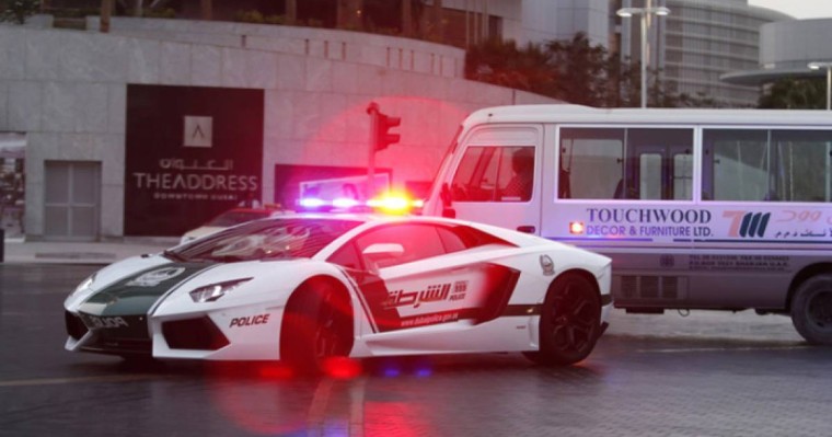 迪拜发生特大交通事故 已致17人死亡