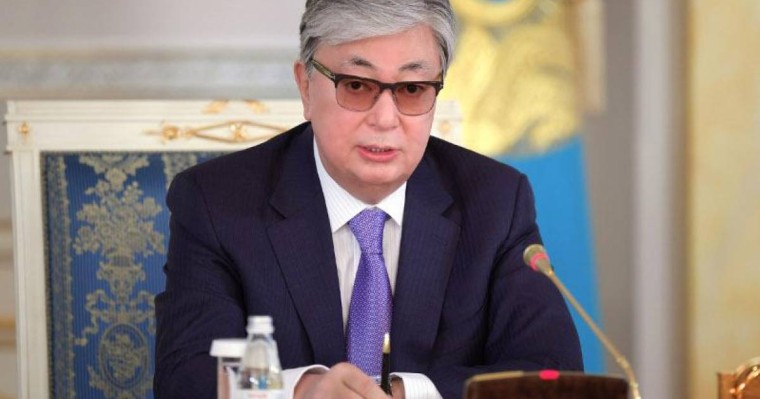 托卡耶夫就枪击事件向美国总统特朗普致慰问电