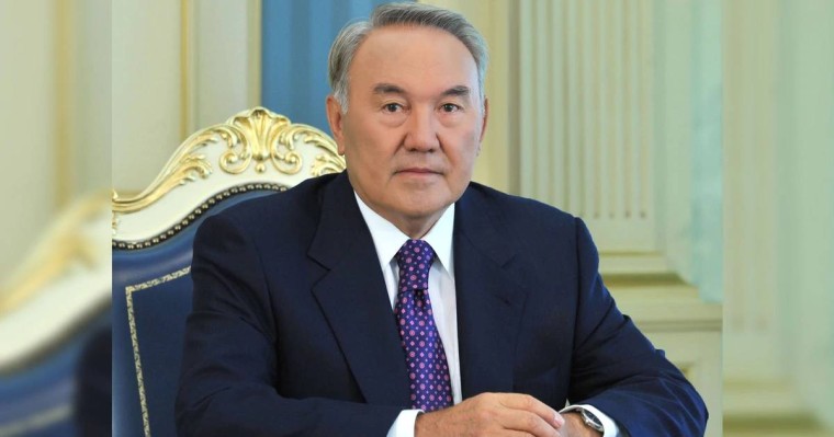 Назарбаев қазақстандықтарды Тұңғыш президент күнімен құттықтады - новости Казахстана