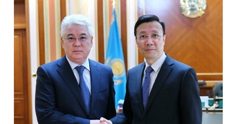 哈萨克斯坦外长会见中国驻哈大使