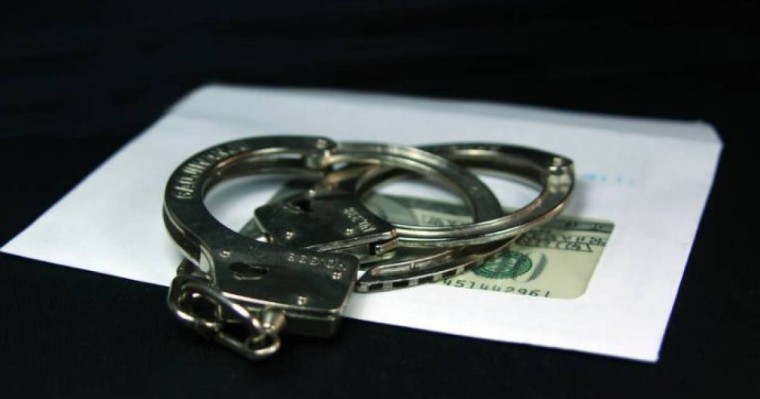 Өткен жылы қанша шенеунік парамен ұсталды