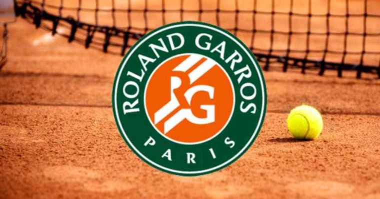 网球：17岁美国新星战胜法网卫冕冠军哈勒普