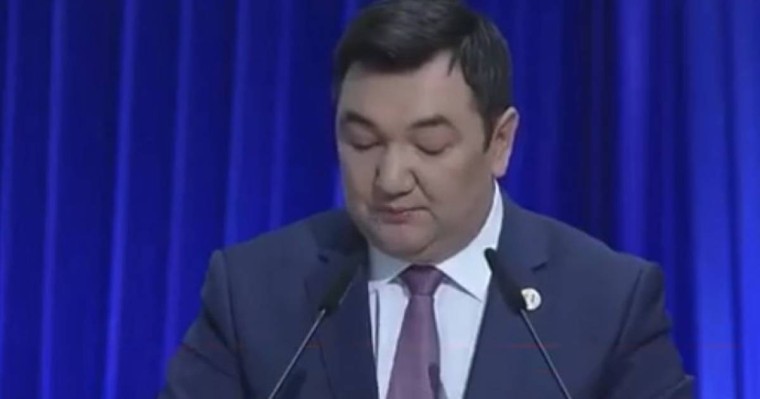 Сабильянов пен Дархан Қыдырәлінің мадақтауы желіде хит болуда