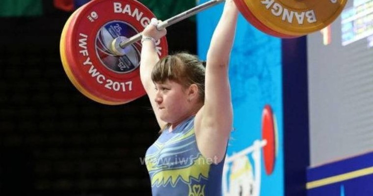 举重世青赛：哈萨克斯坦代表团收获首枚金牌