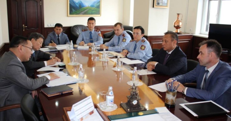 哈萨克斯坦拟对蒙古国缉毒警察进行培训