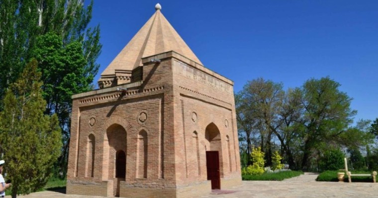 Айша бибі кесенесі - Тарих - Bilim