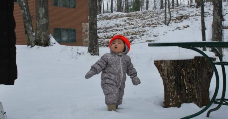 Астанада екі жасар бала үсік шалып ауруханаға түсті