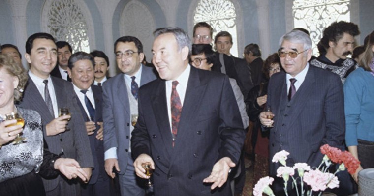 "Тағдырыма ризамын": Нұрсұлтан Назарбаев жайлы не білеміз?