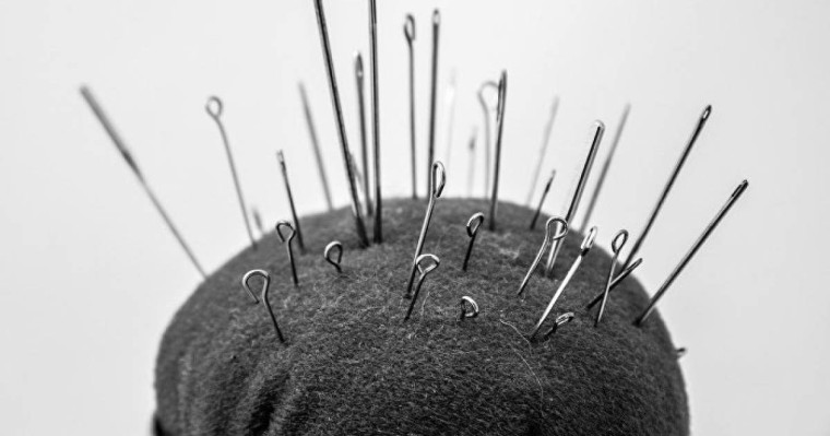 Күйеуін қайтармақшы болған: баласына он ине тыққан әйел сотталды