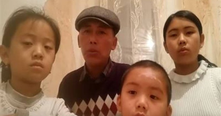 Қытайдан Қазақстанға оралған азамат әйелін әкеле алмай отыр