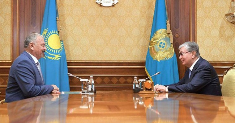 总统接见哈萨克斯坦功勋戏剧演员联盟主席