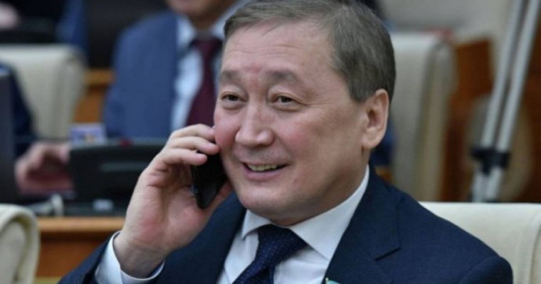 Депутат Сапархан Омаровтың өкілеттігі мерзімінен бұрын тоқтатылды