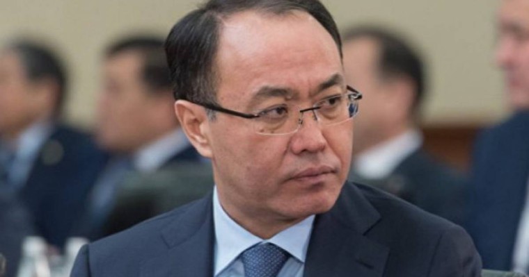 Бұрынғы бас прокурор Қожамжаров сенат депутаты атанды