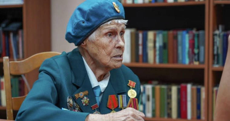 қарттар үйіндегі ардагер ананың әңгімесі