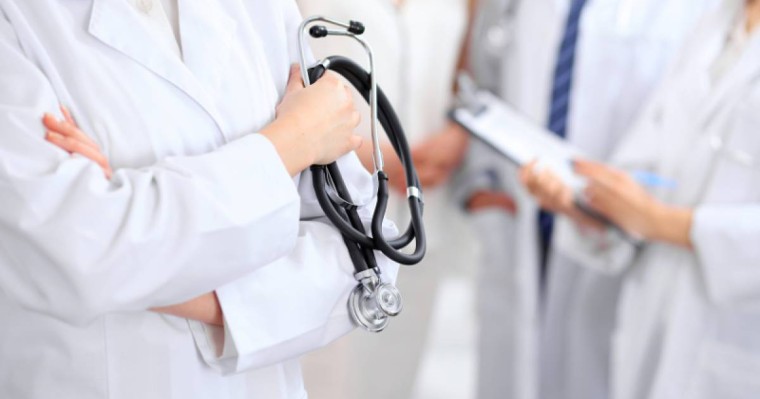 总统：应提高待遇 激励下乡服务的青年医务人员