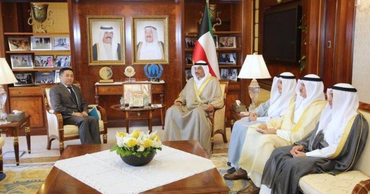 哈萨克斯坦大使会见科威特外长