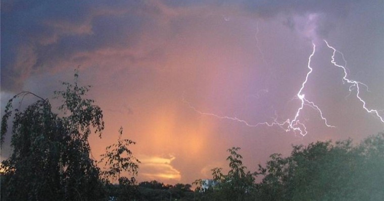 国内四个州发布雷电气象预警