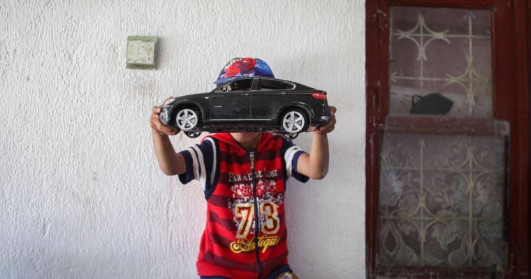 Еңбек миграциясы салдарынан Қырғызстанда 277 мыңнан астам бала қараусыз қалған