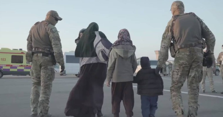 托卡耶夫总统就"朱桑"行动最后阶段发表声明