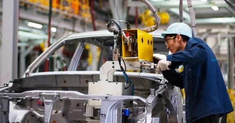 哈萨克斯坦汽车制造厂正努力实现配件国产化