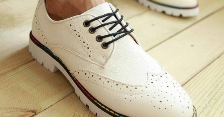 Ақ аяқ киімді қалай күту керек?