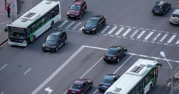 Автобустардың жүру жылдамдығы азайту ұсынылды