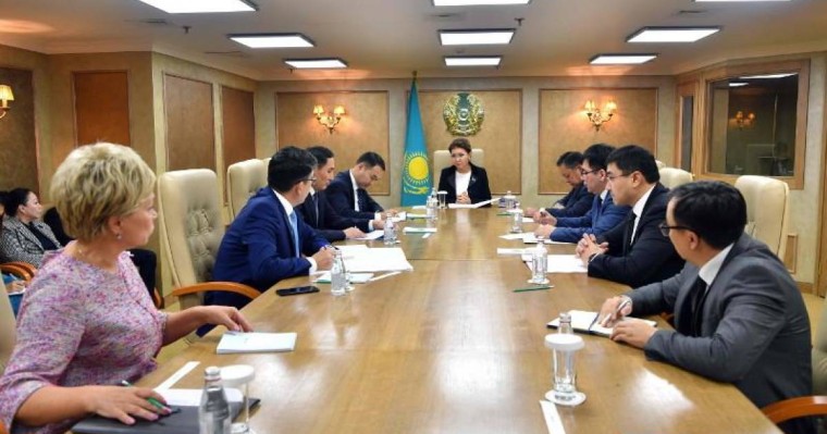 参议院议长总结世界和传统宗教领袖大会秘书处会议成果