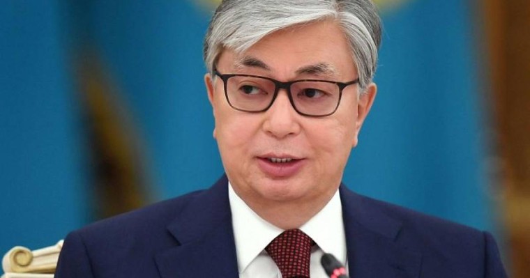 托卡耶夫总统向第八届国际反腐败学院大会致贺信