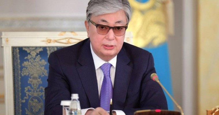 总统追授努尔塔兹诺夫国家奖章