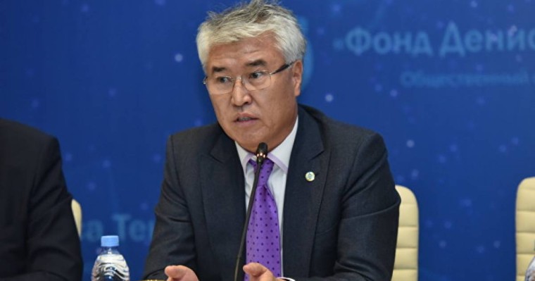 Арыстанбек Мұхамедиұлының өмірбаяны