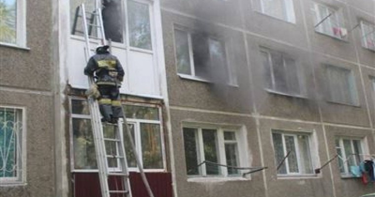 Павлодарда пәтер өртеніп, 75 адам құтқарылды