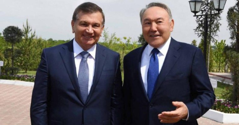 首任总统与米尔季约耶夫通电话