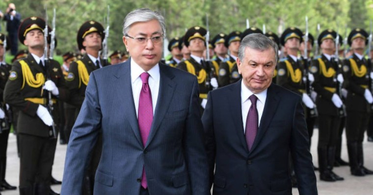 Мемлекет басшысы Өзбекстан президентіне қоңырау шалды