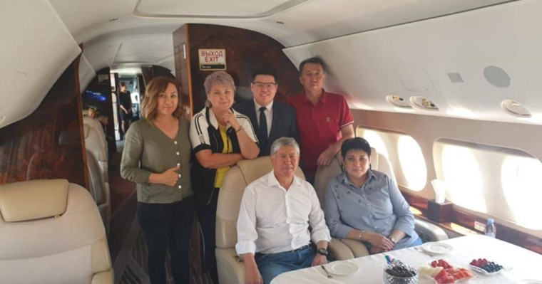 Алмазбек Атамбаев Кант әуебазасынан Ресейге ұшып кетпек