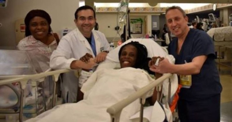 АҚШ-та әйел 9 минутта 6 баланы дүниеге әкелді